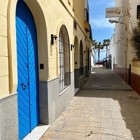 La Puerta Azul 1 El Bajondillo *